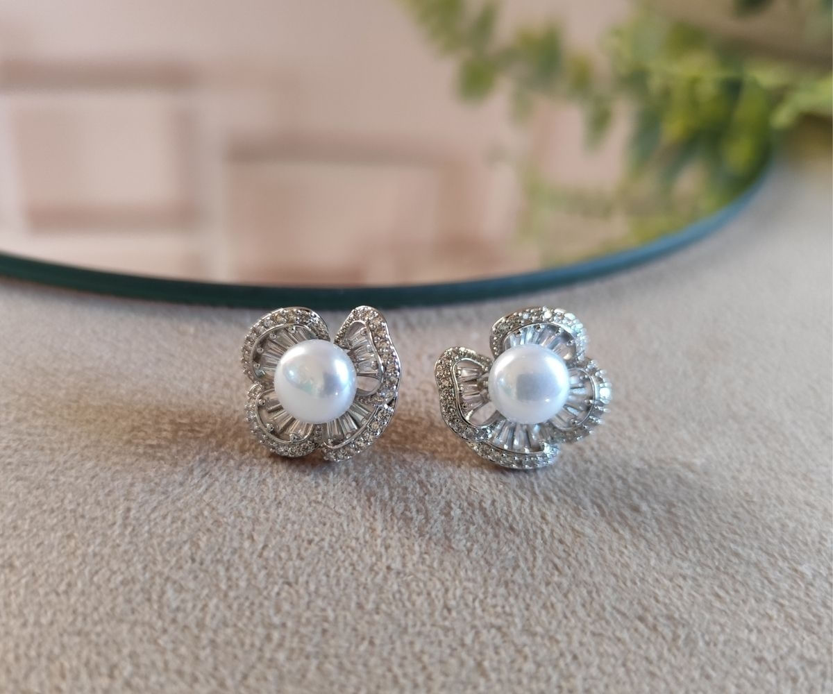 17864675801295